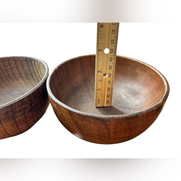 Set Of Two Wooden Bowls (Used - Great Condition) 🪵 - Picture 5 of 6